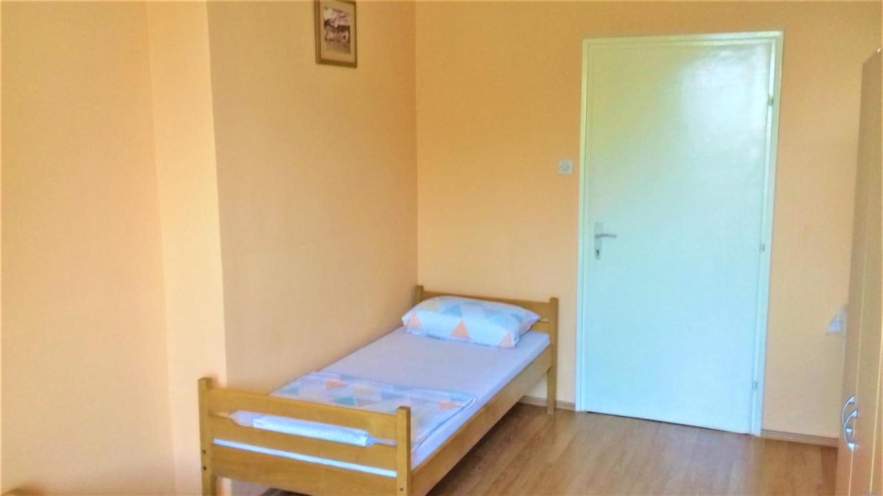 Appartement Branko Fabijanic Front Row By The Sea à Selce Extérieur photo