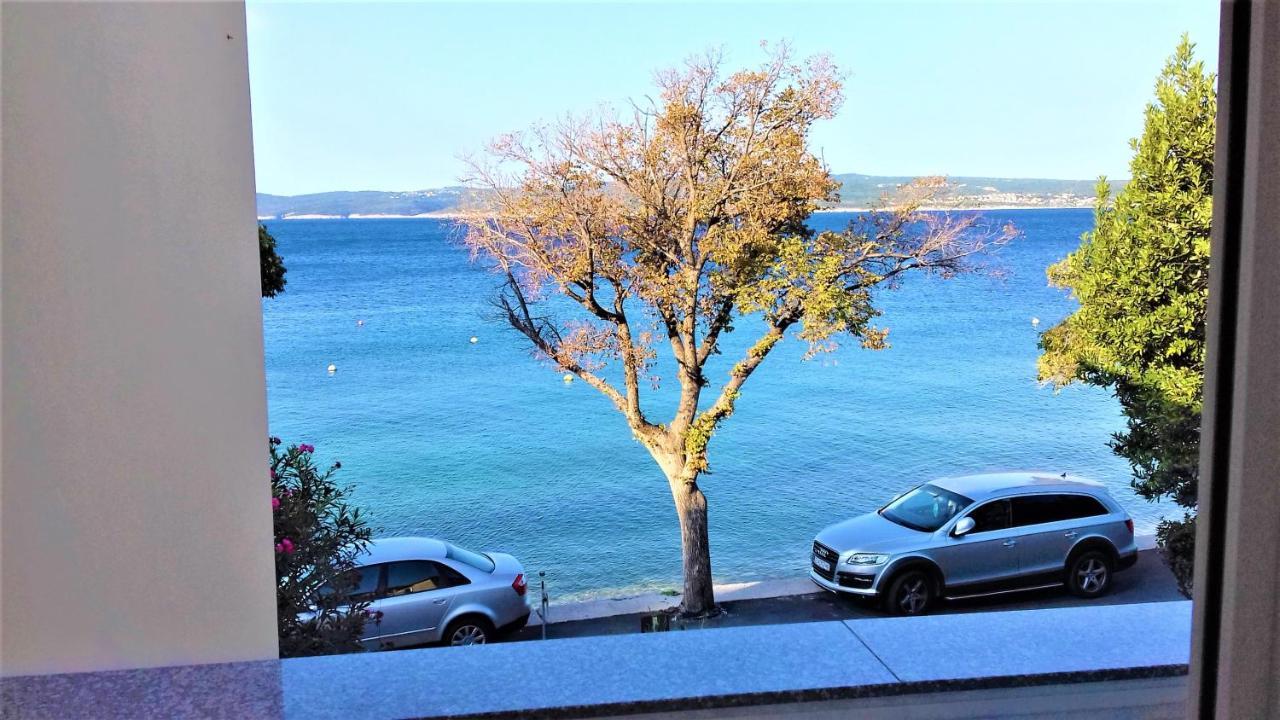 Appartement Branko Fabijanic Front Row By The Sea à Selce Extérieur photo